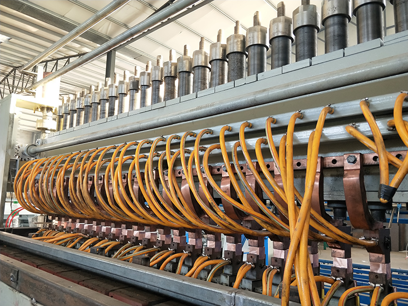 6-12mm鋼筋網(wǎng)排焊機(jī) 6-12mm鋼筋網(wǎng)排焊機(jī)